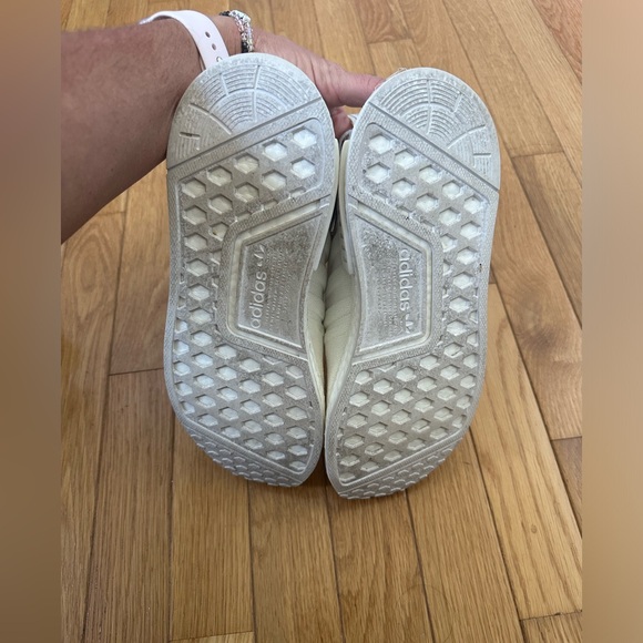 Adidas Women's NMD_R1 FX0826 Size 7.5 - Picture 10 of 10